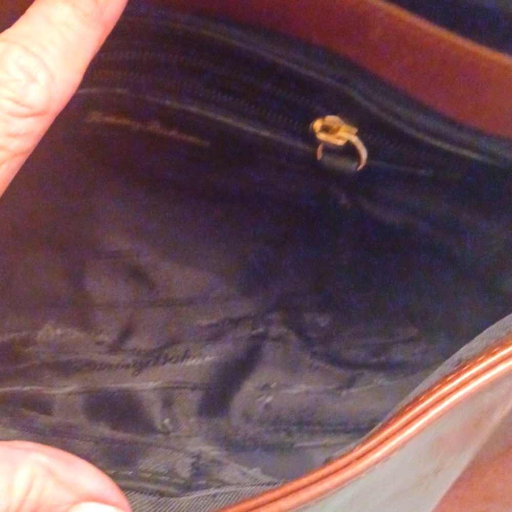 Tommy Bahama Lerum Clutch Crossbody Leather Handbag Cognac NWT - Picture 11 of 11